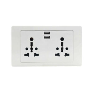 Twin Universal Socket with 2 USB